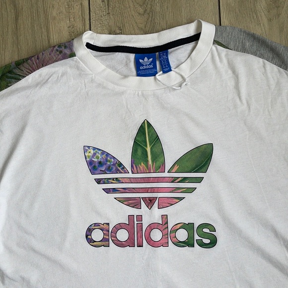 Adidas Originals NEW Women's Farm Cropped Oversized Tee Size M - Picture 2 of 9
